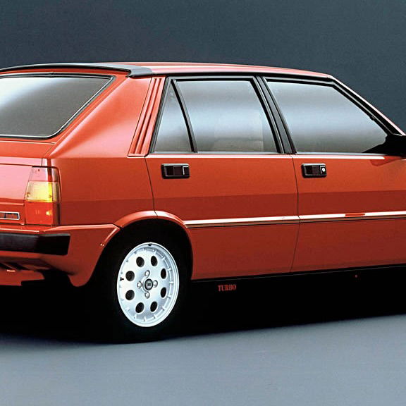 Lancia Delta HF Turbo - rear